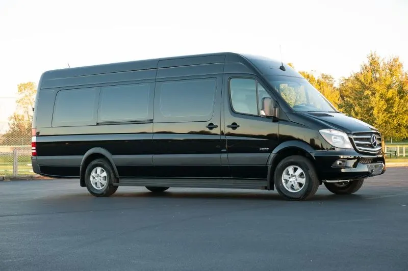 14 passenger mercedes sprinter limo